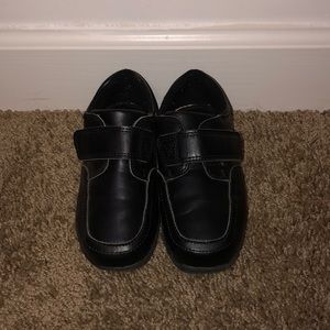 Boys Cherokee loafers-Size 10
